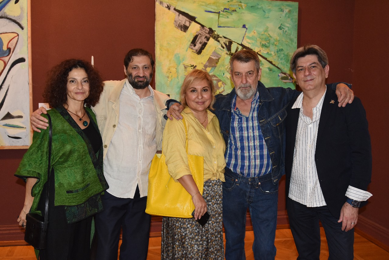 В Баку открылась выставка "Опыт абстрактного искусства азербайджанских художников" (ФОТО)