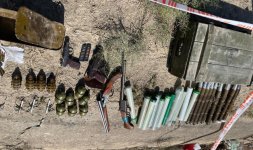 В поселке Сарай обнаружены оружие и боеприпасы (ФОТО/ВИДЕО)