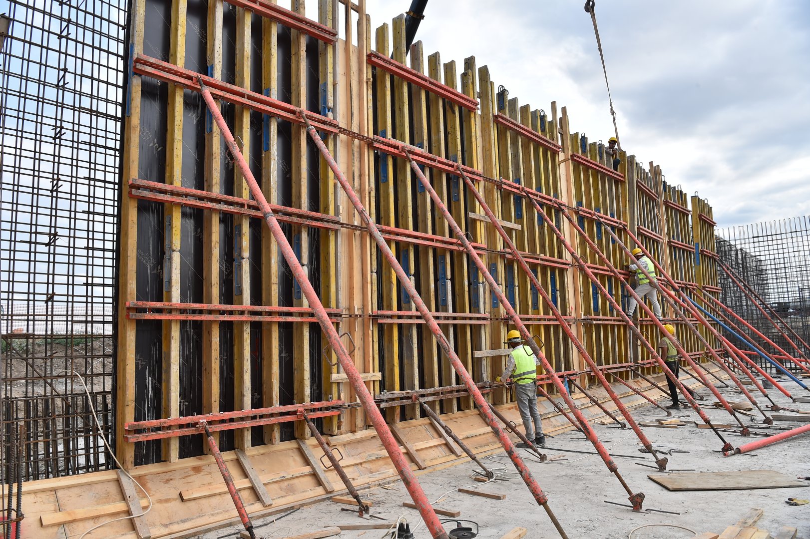 В Агдаме строятся 4 крупных водохранилища (ФОТО/ВИДЕО)