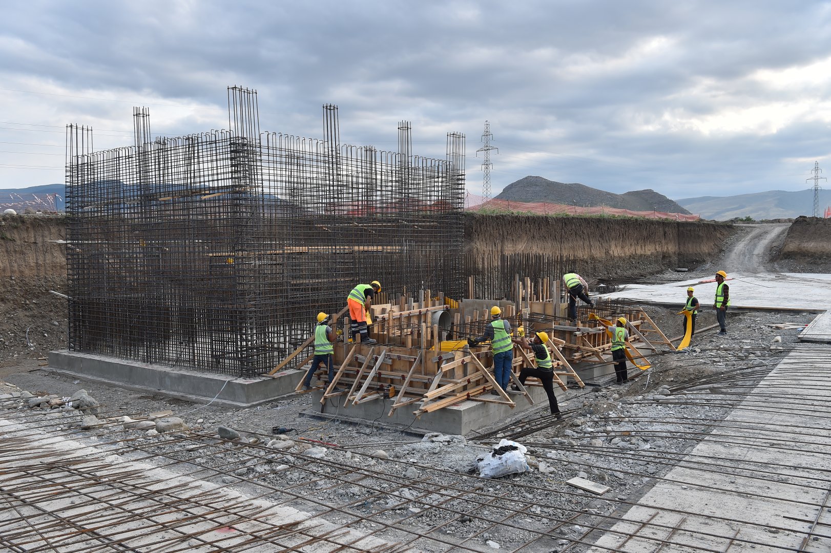 В Агдаме строятся 4 крупных водохранилища (ФОТО/ВИДЕО)