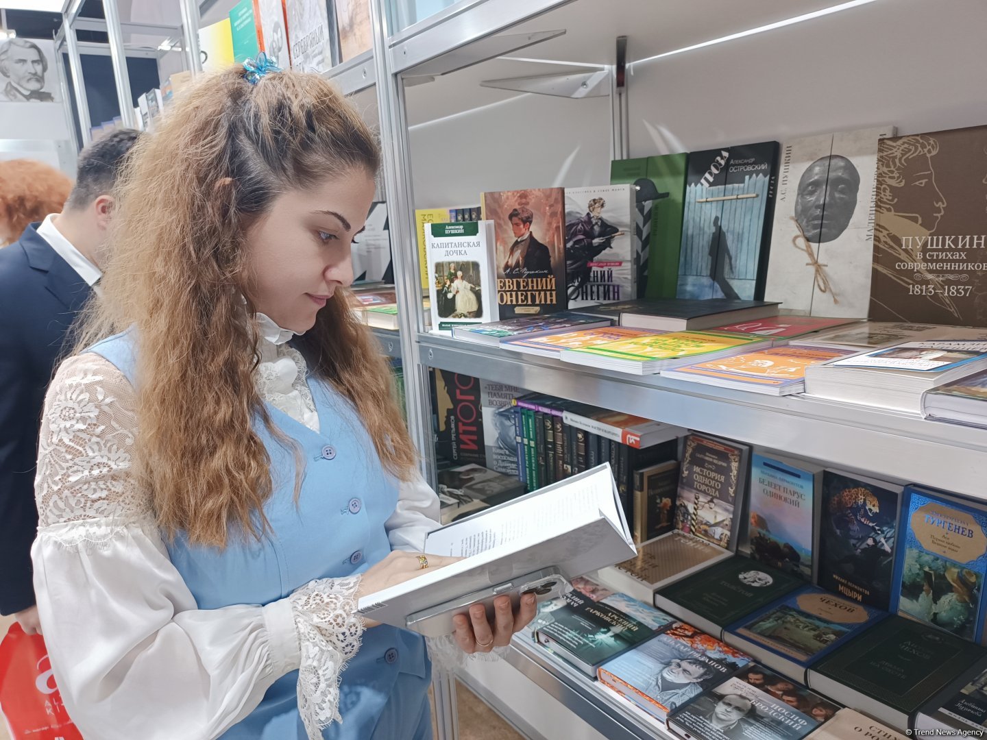 Российский национальный стенд открылся в рамках X Бакинской международной книжной выставки (ФОТО)