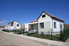 Президент Ильхам Алиев и Первая леди Мехрибан Алиева ознакомились со строительством частных домов и социальных объектов в селе Хоровлу Джебраильского района (ФОТО/ВИДЕО)