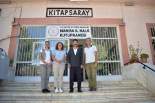 Народной библиотеке города Маниса переданы в дар книги, связанные с Азербайджаном (ФОТО)