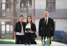 Президент Ильхам Алиев и Первая леди Мехрибан Алиева приняли участие в открытии жилого комплекса в городе Джебраил (ФОТО/ВИДЕО)