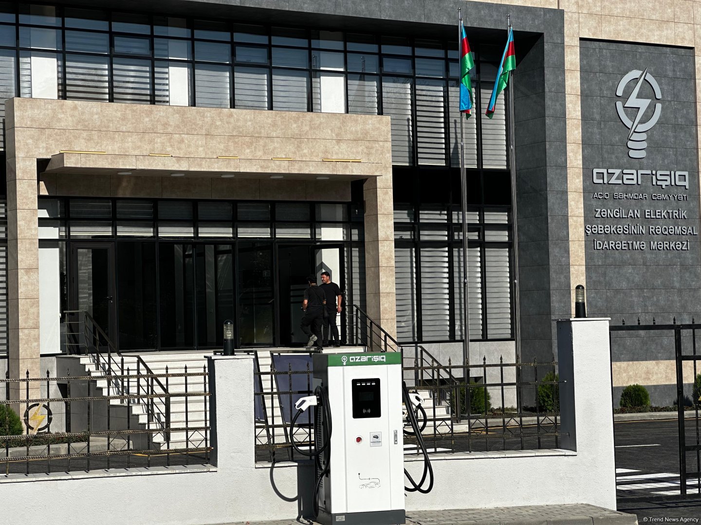 Для электроснабжения Центра цифрового управления от подстанции «Зангилан» проложены подземные кабельные линии - Рашад Ибрагимов (ФОТО)
