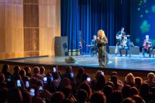 Солистов Гянджинской государственной филармонии встретили овациями в Баку (ФОТО)