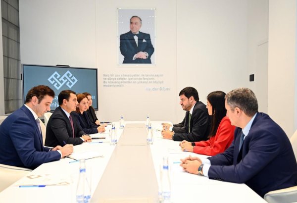 В министерстве культуры Азербайджана прошла встреча с делегацией Euronews (ФОТО)