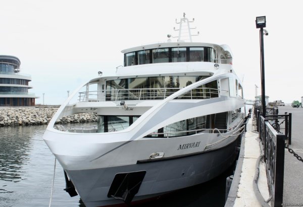 На Бакинском бульваре возобновлены морские прогулки