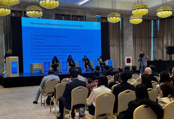 В Шуше завершился симпозиум "Исламское архитектурное наследие города Шуша" (ФОТО)