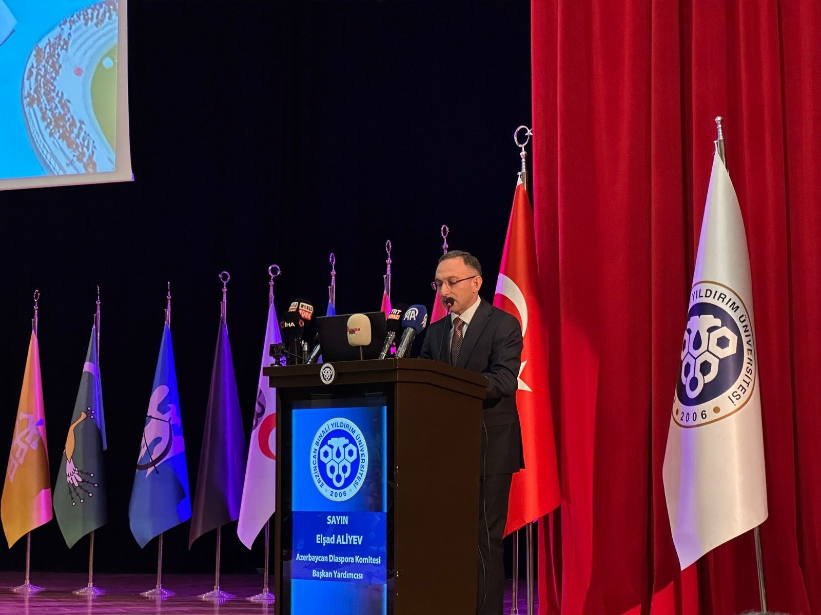 Начал работу I Международный симпозиум турецкой диаспоры (ФОТО)