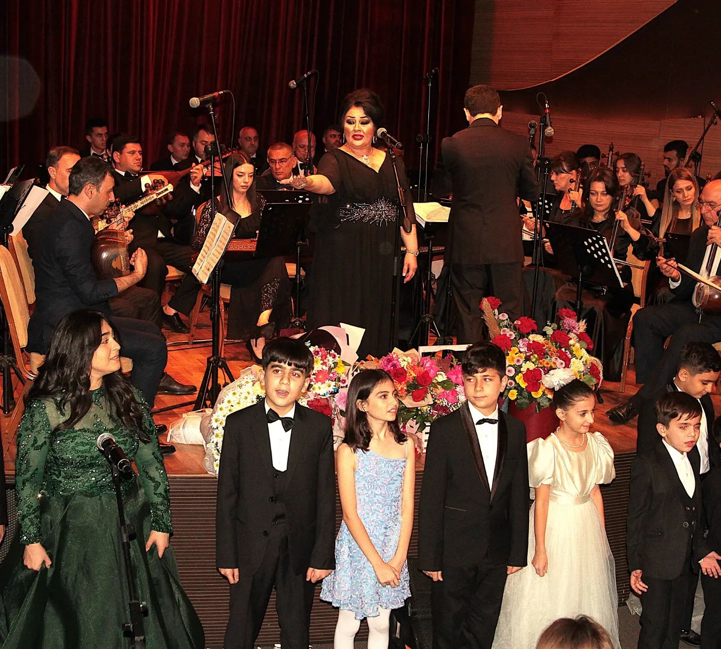 Воспитанники Айбениз Гашимовой очаровали своими талантами (ФОТО)