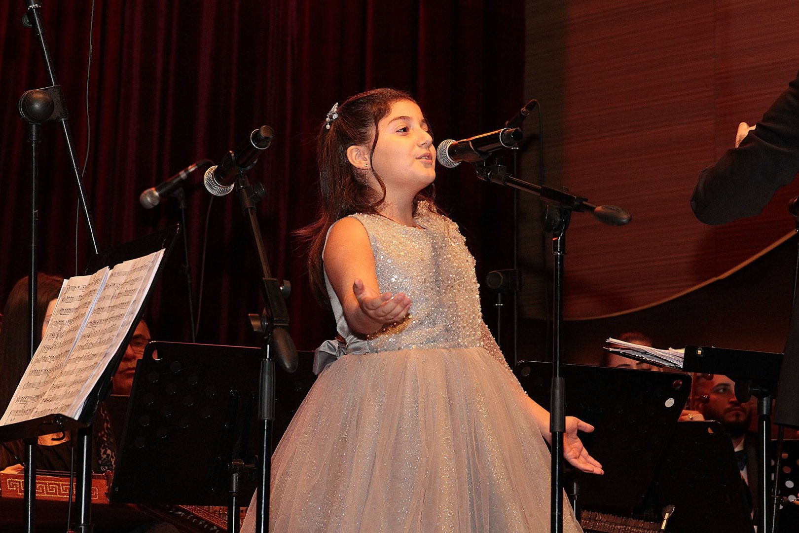 Воспитанники Айбениз Гашимовой очаровали своими талантами (ФОТО)