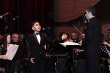 Воспитанники Айбениз Гашимовой очаровали своими талантами (ФОТО)