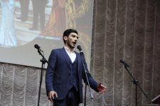 Оперный театр при Музыкальной школе вокала Фидан Гаджиевой выступил с первым концертом в АМУ (ФОТО)