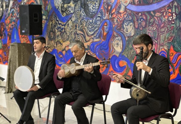 В Гяндже отметили 655-летие великого азербайджанского поэта Имадеддина Насими (ФОТО)