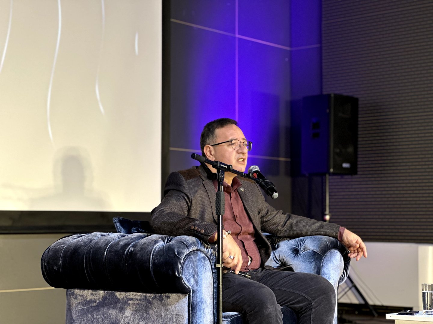 Композитор Вугар Джамалзаде стал гостем проекта "Лицом к лицу" (ФОТО)