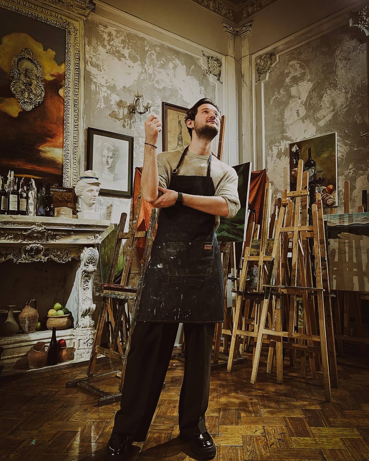 Эльдар Гасымов стал художником. Почему так много черного цвета?  (ВИДЕО, ФОТО)