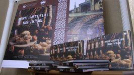 В Гяндже состоялась презентация книги "Сладкие жемчужины Западного Азербайджана" (ФОТО)