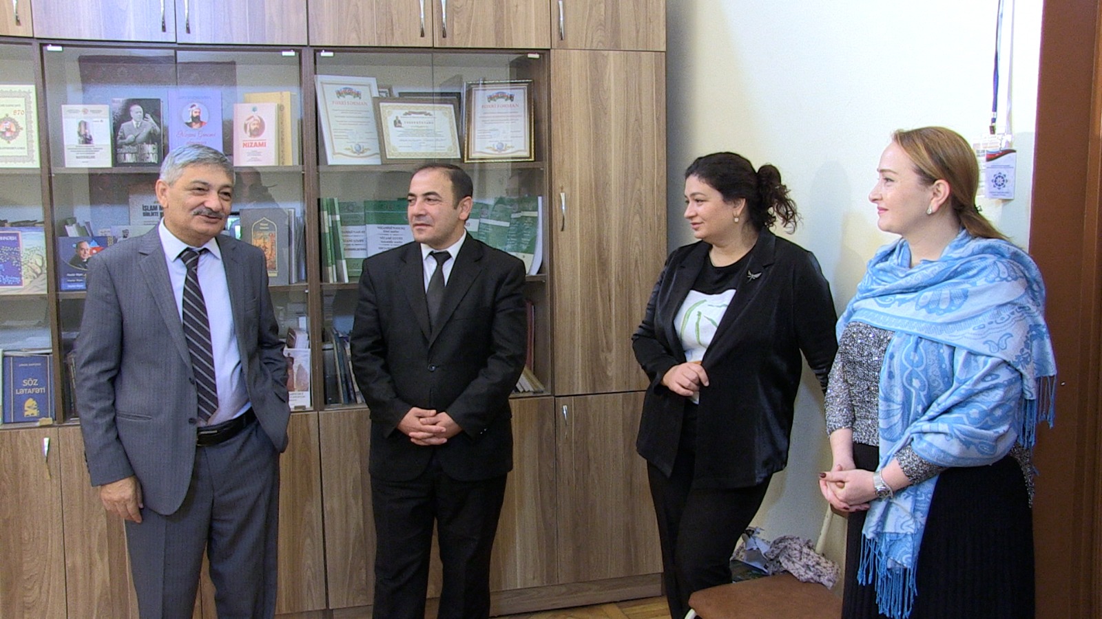 В Гяндже состоялась презентация книги "Сладкие жемчужины Западного Азербайджана" (ФОТО)