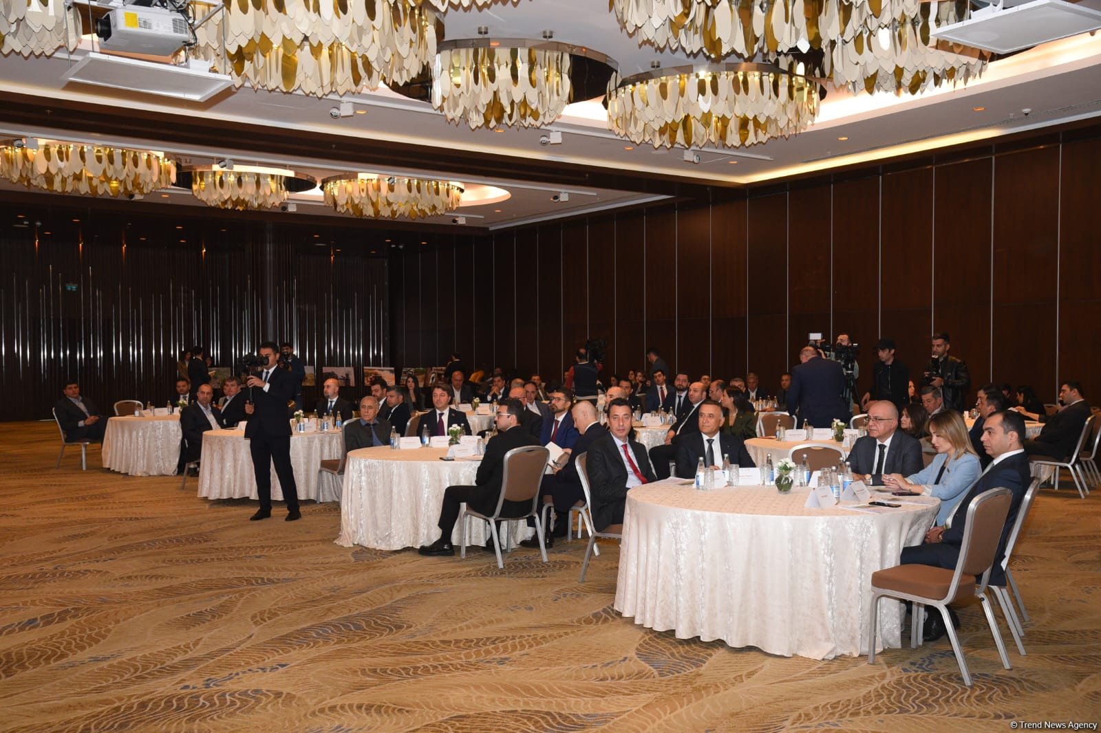 ANAMA переданы еще три собаки-сапера (ФОТО)