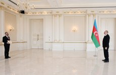 Президент Ильхам Алиев принял верительные грамоты новоназначенного посла Албании в Азербайджане (ФОТО/ВИДЕО)