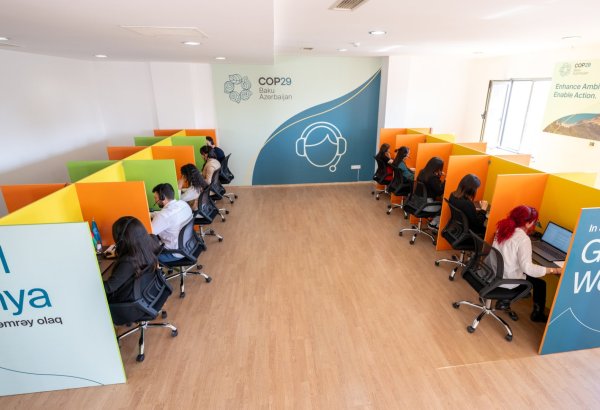 Начал работу колл-центр COP29 (ФОТО)