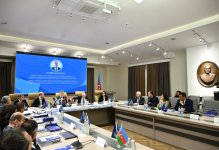 В Центре социальных исследований прошло мероприятие на тему парламентов и глобальных санкционных тенденций (ФОТО)