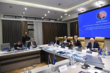 В Центре социальных исследований прошло мероприятие на тему парламентов и глобальных санкционных тенденций (ФОТО)