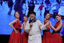 Потрясающий юбилей Ильхама Намига Кямала – Мастер сцены в окружении красавиц (ВИДЕО, ФОТО)