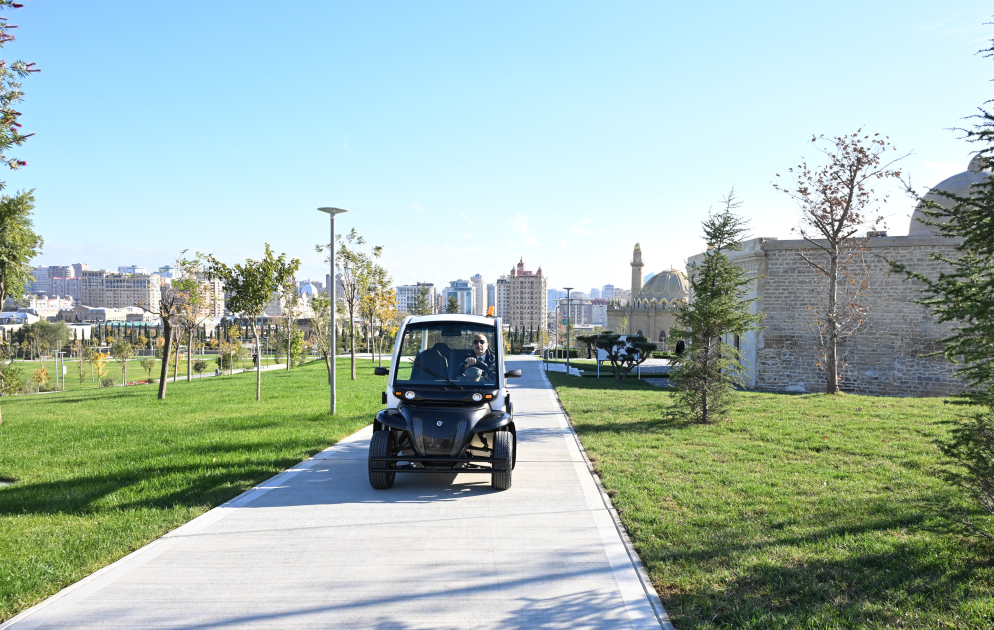 Президент Ильхам Алиев принял участие в открытии третьей части Центрального парка в Баку (ФОТО/ВИДЕО)