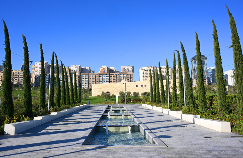 Президент Ильхам Алиев принял участие в открытии третьей части Центрального парка в Баку (ФОТО/ВИДЕО)