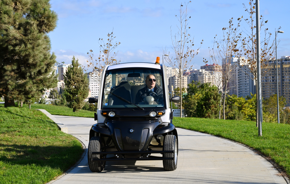 Президент Ильхам Алиев принял участие в открытии третьей части Центрального парка в Баку (ФОТО/ВИДЕО)