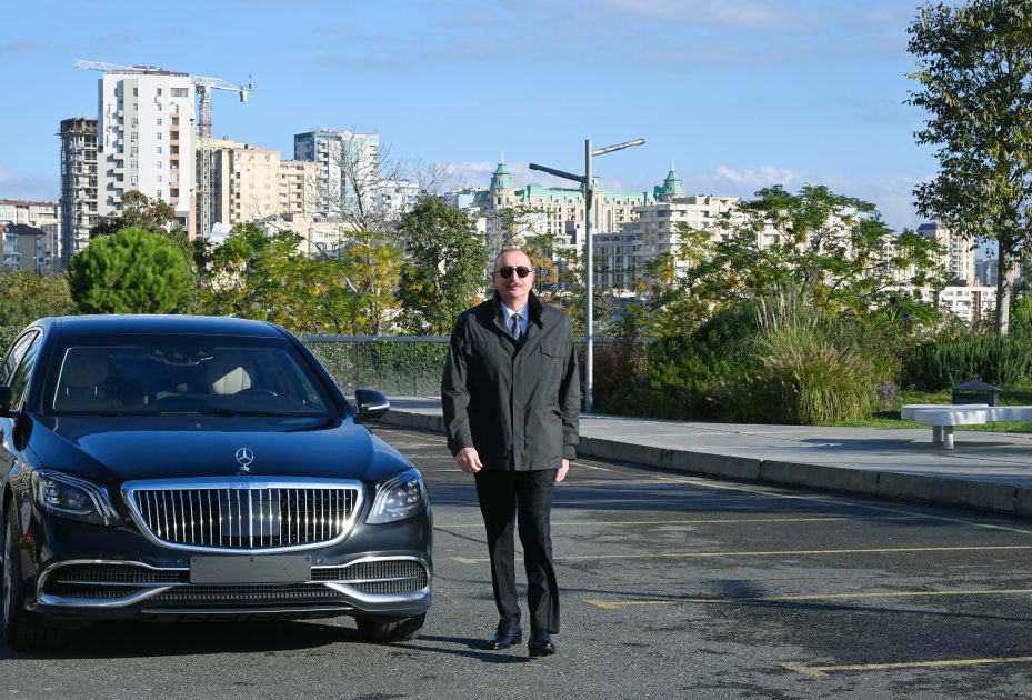 Президент Ильхам Алиев принял участие в открытии третьей части Центрального парка в Баку (ФОТО/ВИДЕО)