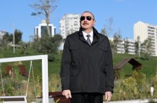 Президент Ильхам Алиев принял участие в открытии третьей части Центрального парка в Баку (ФОТО/ВИДЕО)