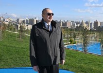 Президент Ильхам Алиев принял участие в открытии третьей части Центрального парка в Баку (ФОТО/ВИДЕО)