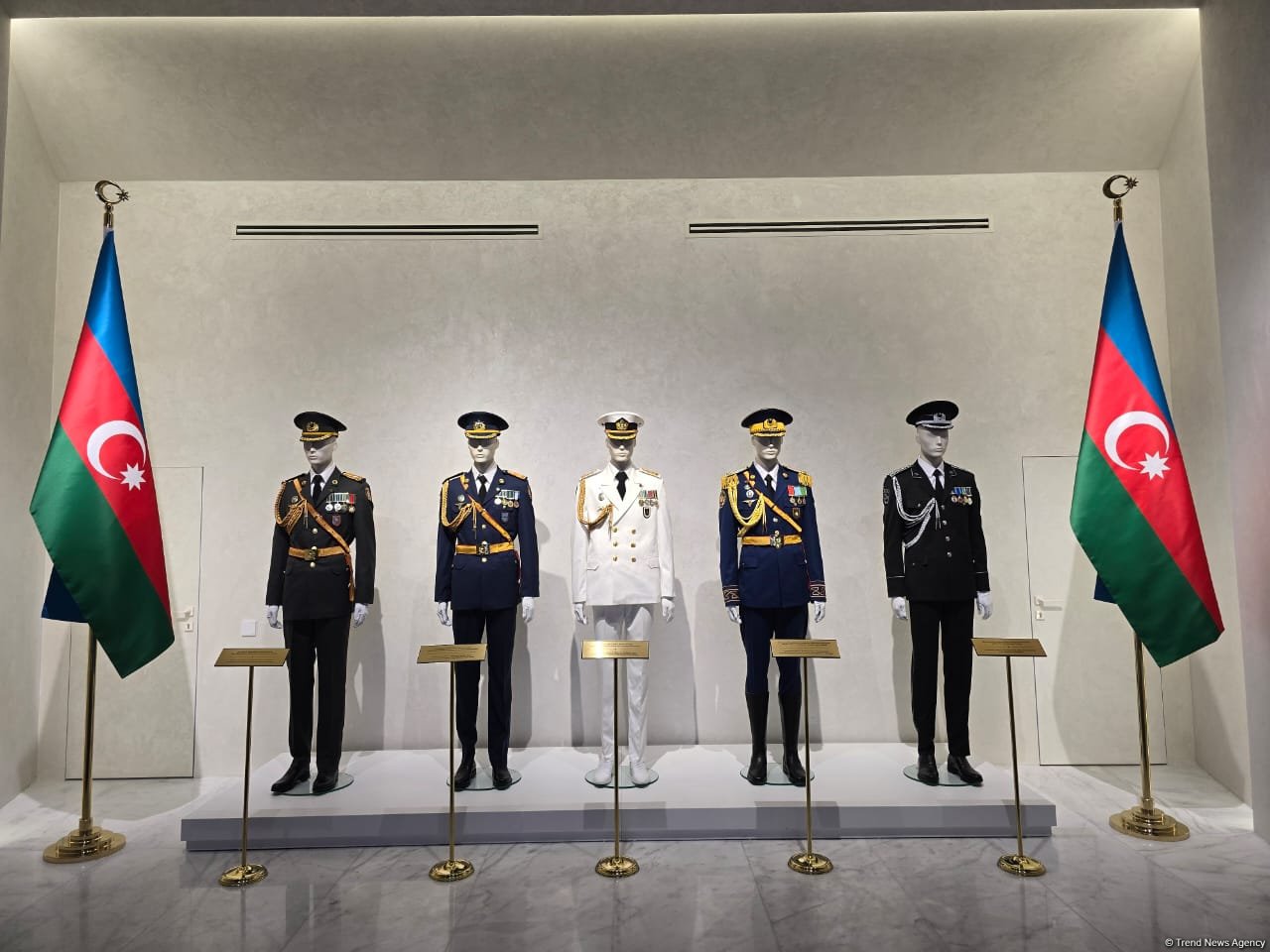 Путешествие в историю Государственного флага Азербайджана  (Фотосессия)