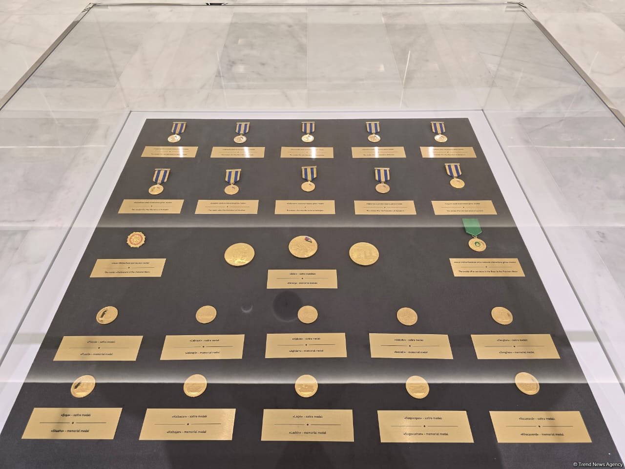 Путешествие в историю Государственного флага Азербайджана  (Фотосессия)