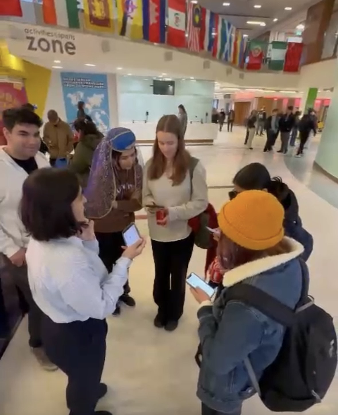 Азербайджан представлен в Университете Шеффилда (ФОТО)