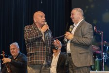 Юбилей Вагифа Асадова отметили концертом "Бакинские ночи" с известными исполнителями (ФОТО)