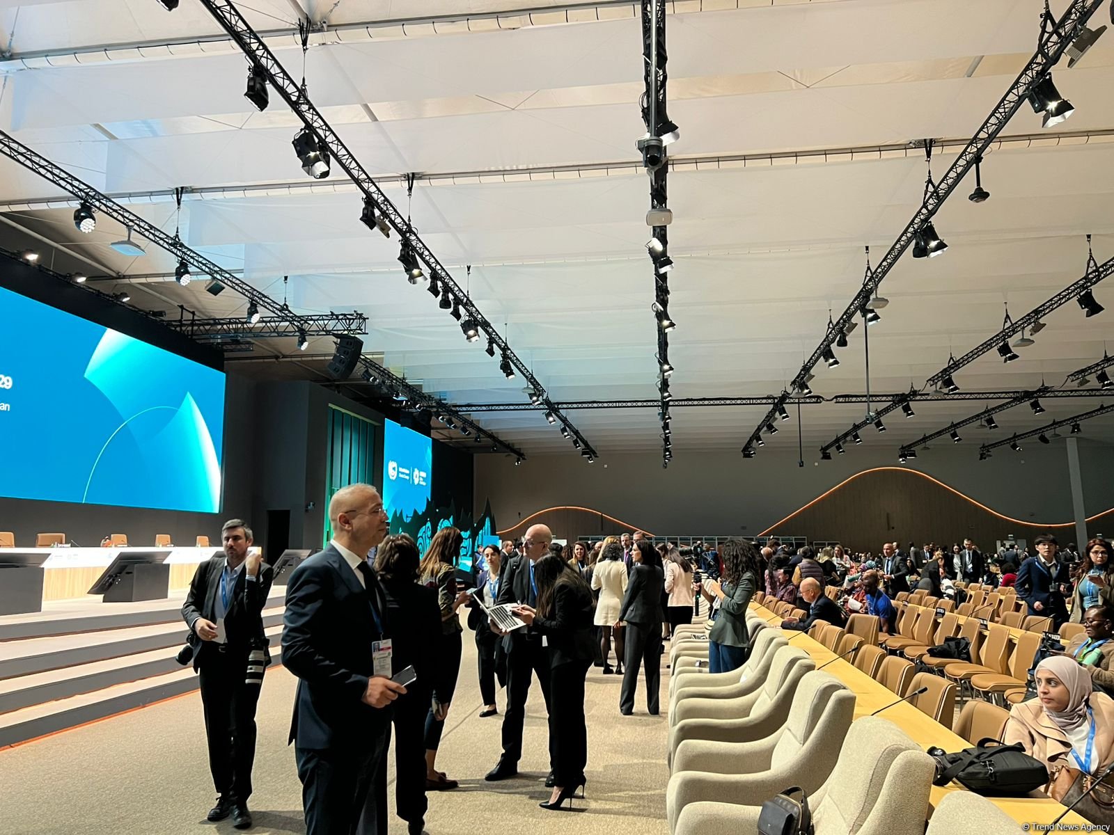 В Баку состоялась церемония открытия конференции COP29, председательство передано Азербайджану (ВИДЕО/ФОТО)