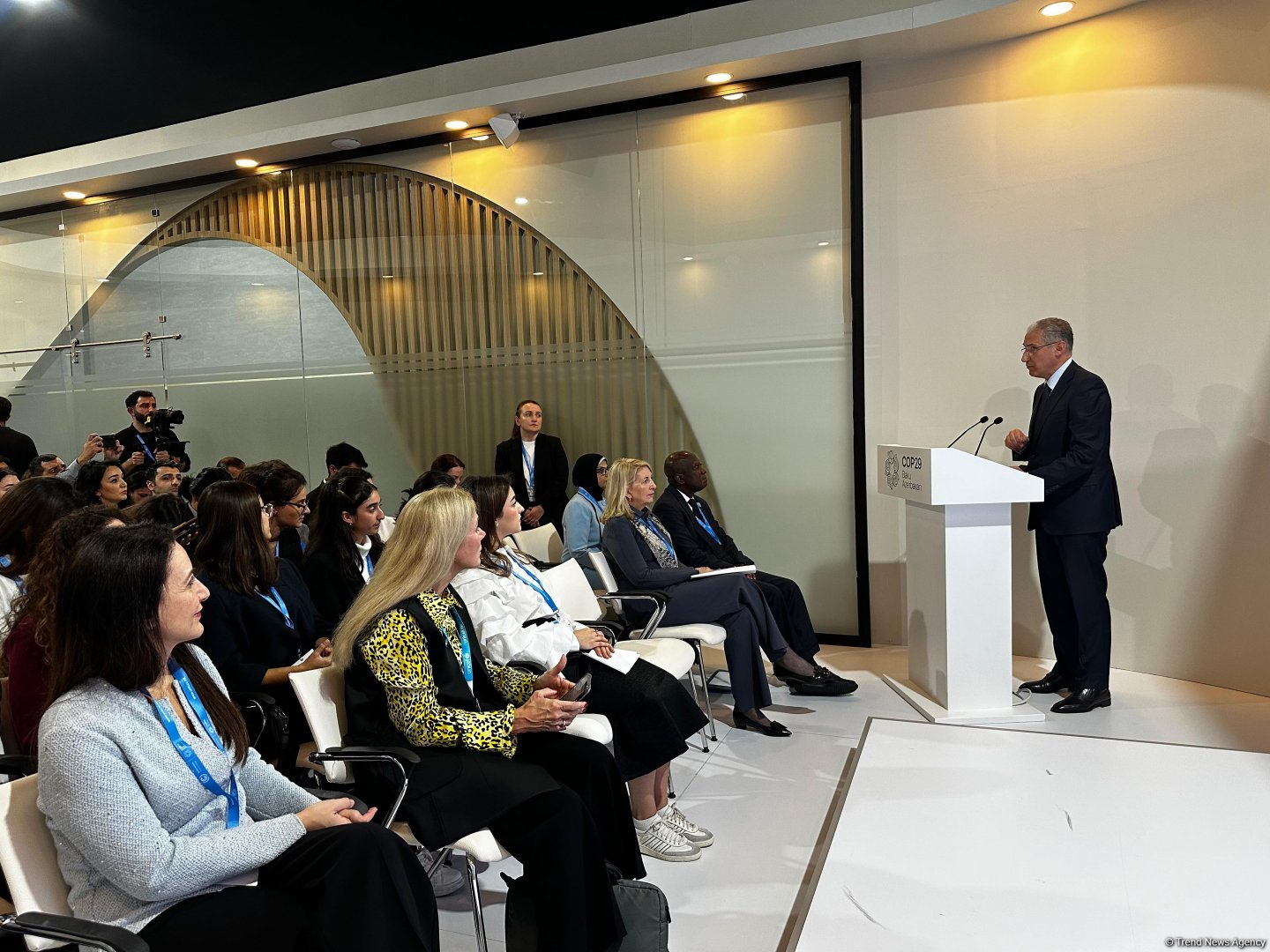 Азербайджан подписал Декларацию о детях, молодежи и климатической деятельности (ФОТО)