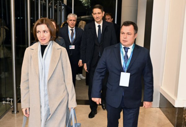 Президент Республики Молдова прибыла с визитом в Азербайджан (ФОТО)