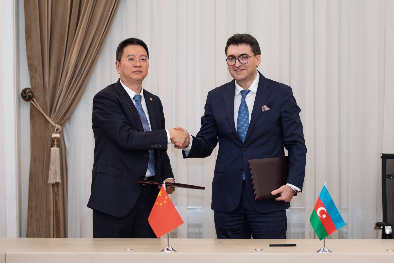 Минэнерго Азербайджана подписало с китайскими компаниями документы о сотрудничестве в сфере ВИЭ (ФОТО)
