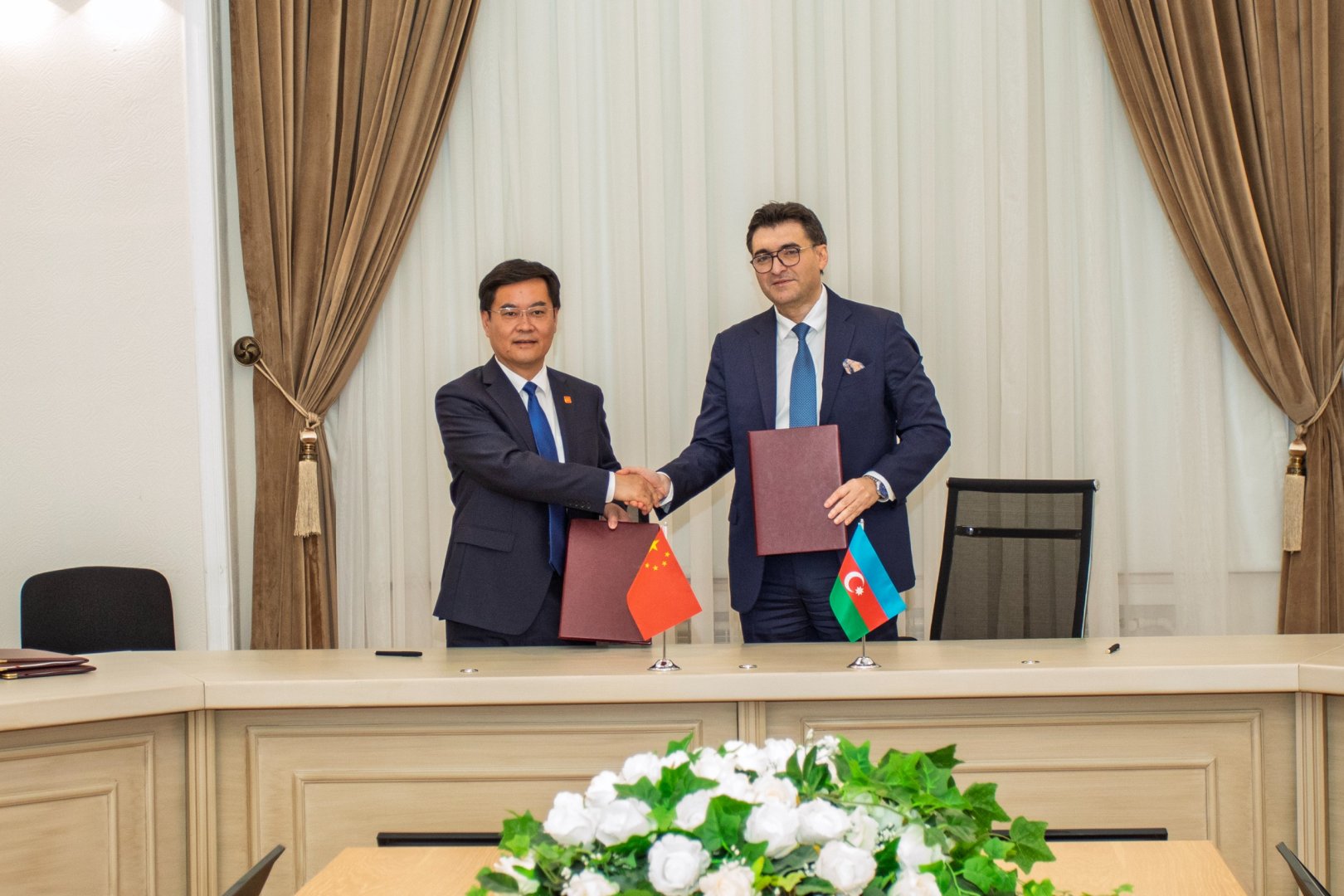 Минэнерго Азербайджана подписало с китайскими компаниями документы о сотрудничестве в сфере ВИЭ (ФОТО)