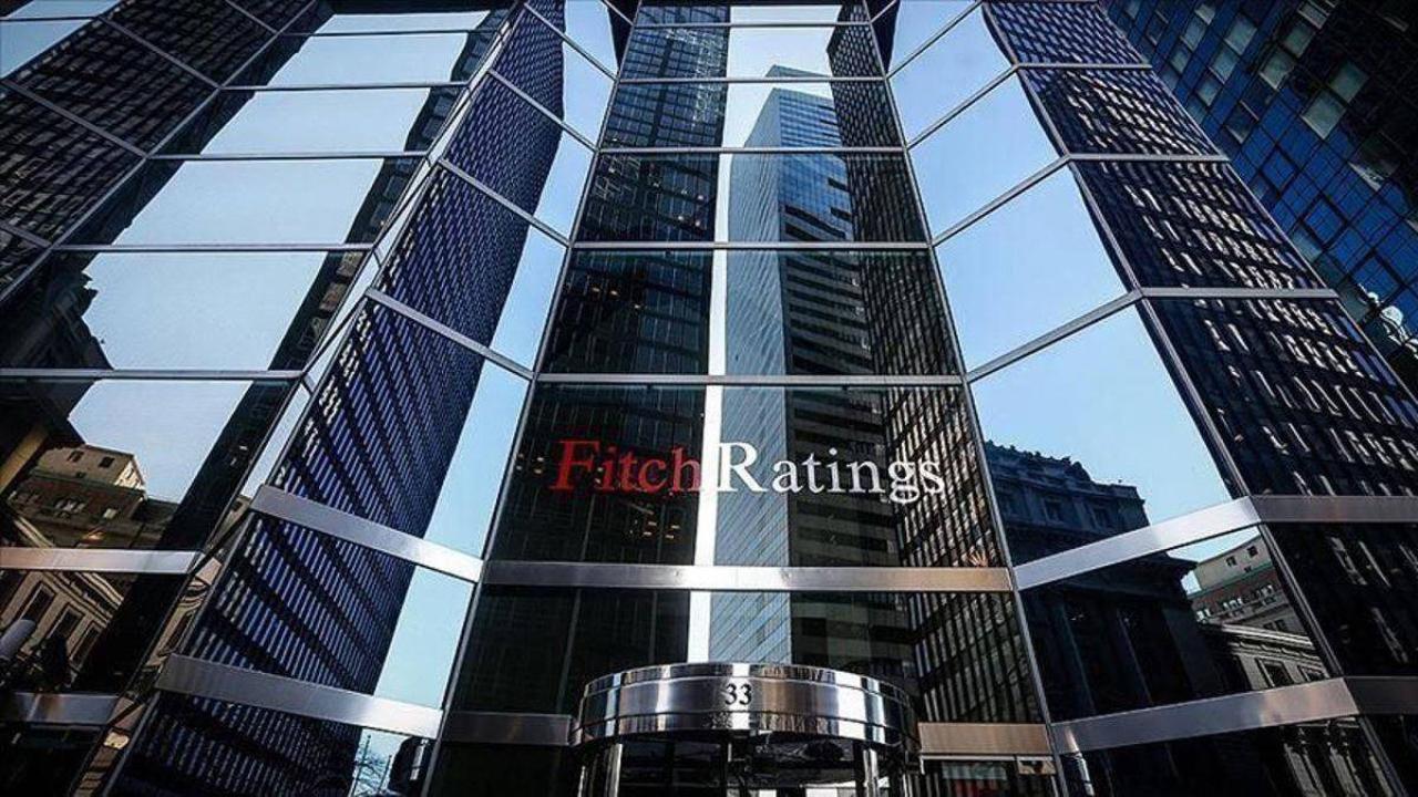 Fitch прогнозирует стабильность нефтегазовых доходов Азербайджана