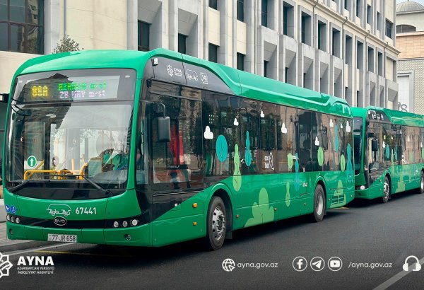 В Баку начали работу электрические автобусы по нескольким маршрутам