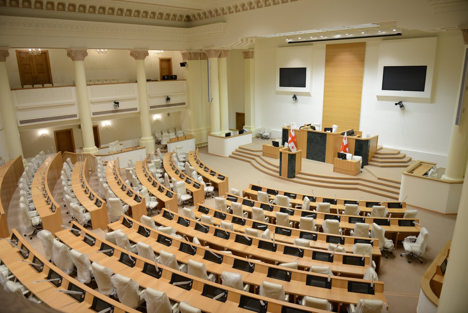 Парламент Грузии утвердил государственный бюджет на 2025 год