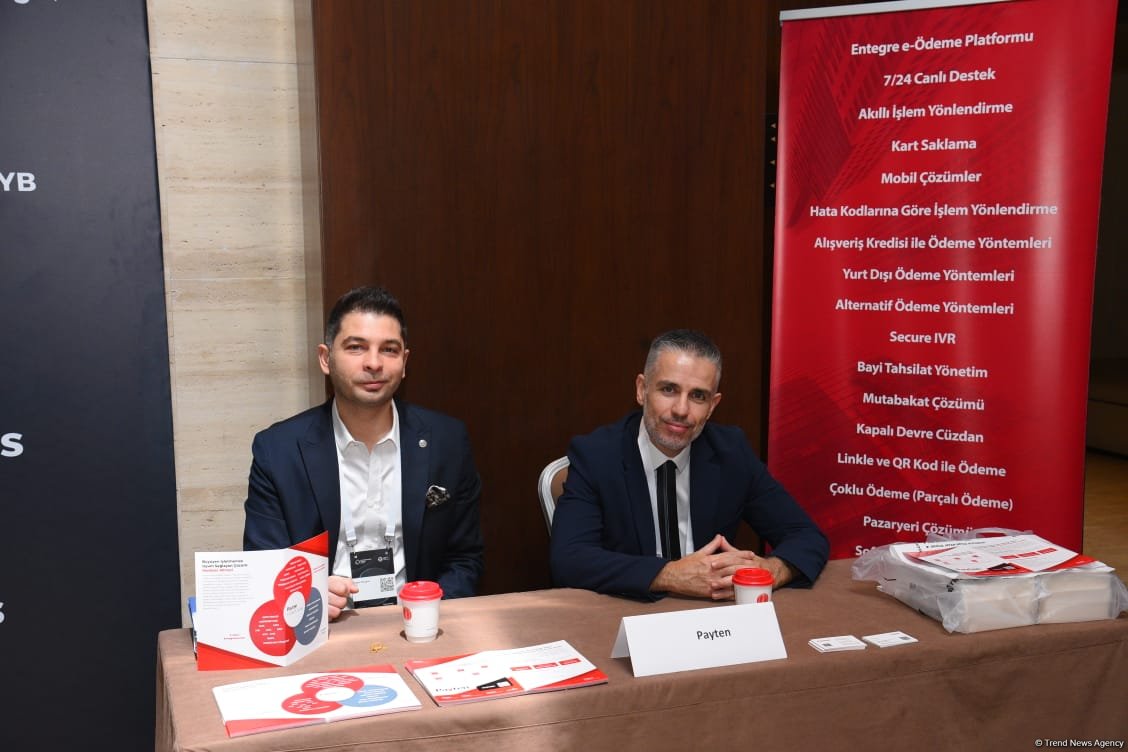 Завершился первый день Международного банковского форума в Баку (ФОТО)