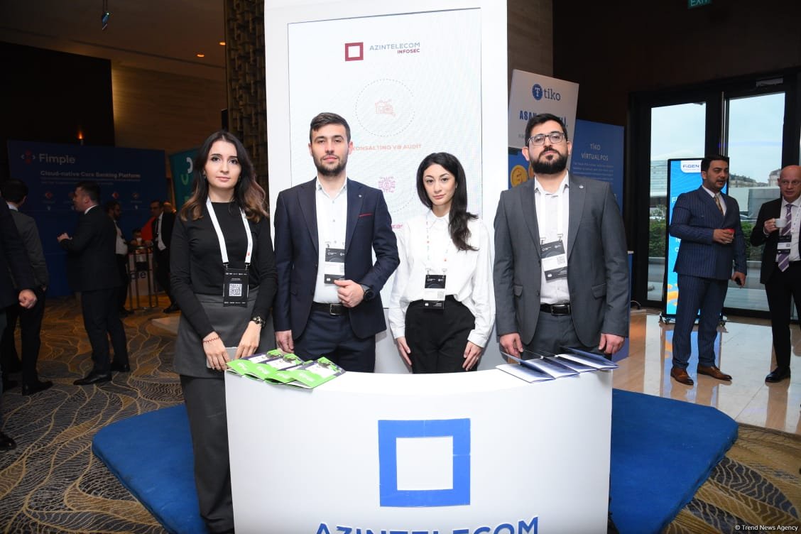 Завершился первый день Международного банковского форума в Баку (ФОТО)