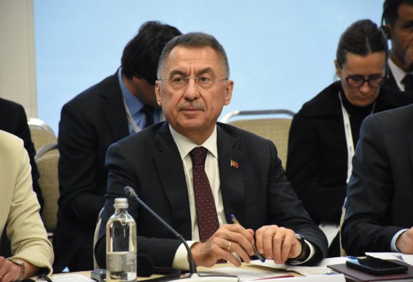 Без вмешательства других стран может быть обеспечен мир между Азербайджаном и Арменией - Фуат Октай